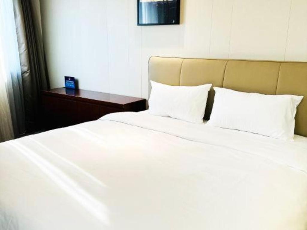 Hotel Grand Skylight Catic 4*