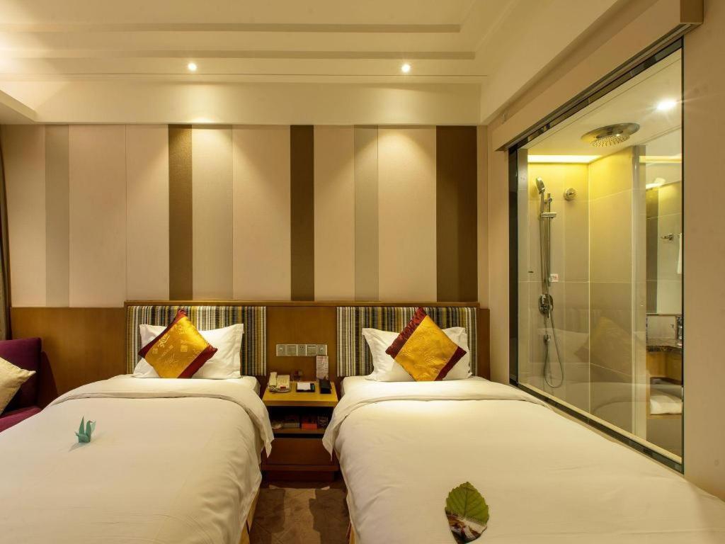 Hotel Grand Skylight Catic