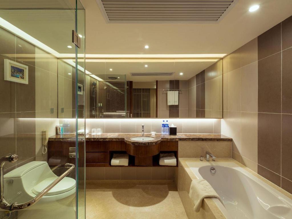 Grand Skylight Catic