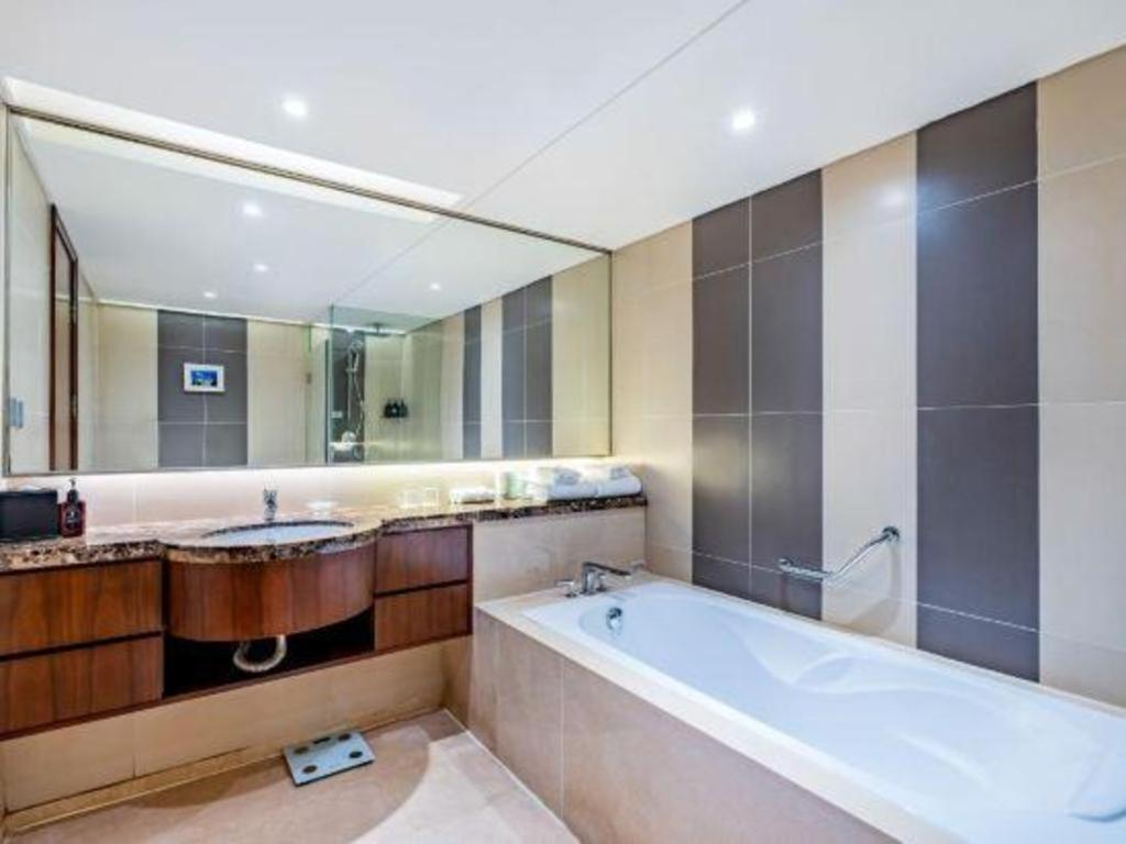 Grand Skylight Catic