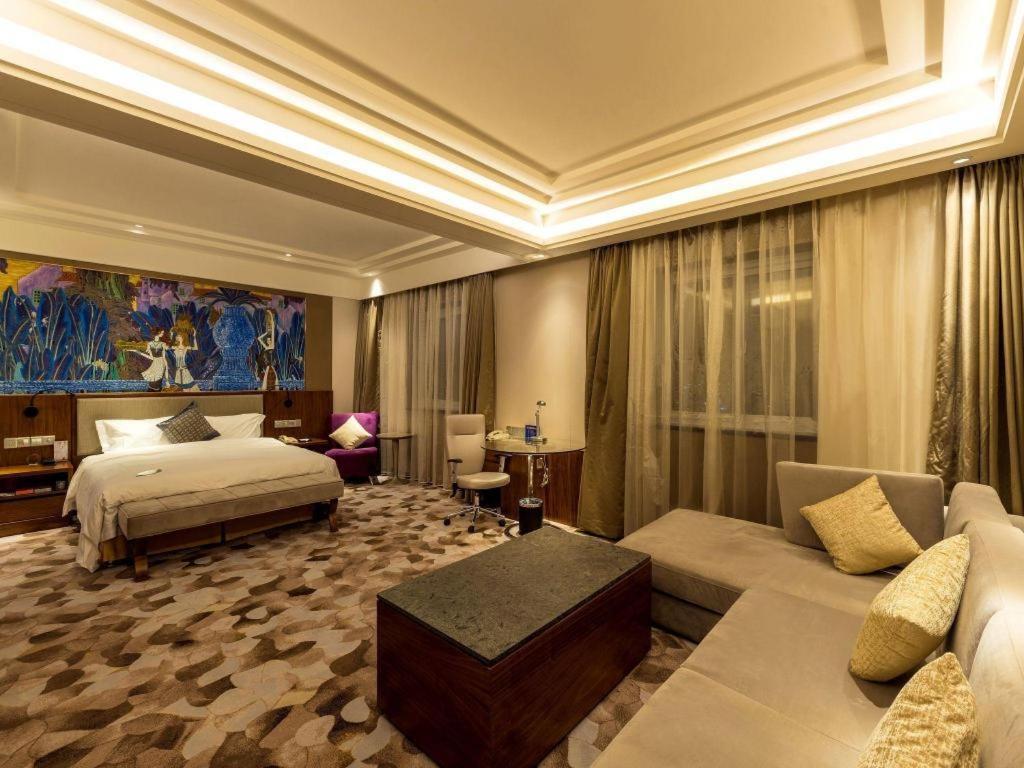 Grand Skylight Catic 4*